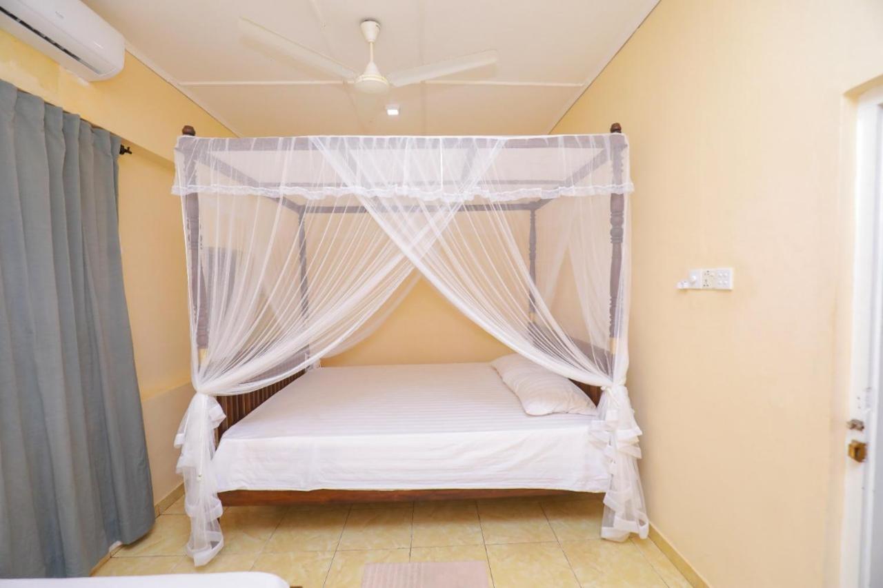 The Duchess Old Hotell Matara Exteriör bild